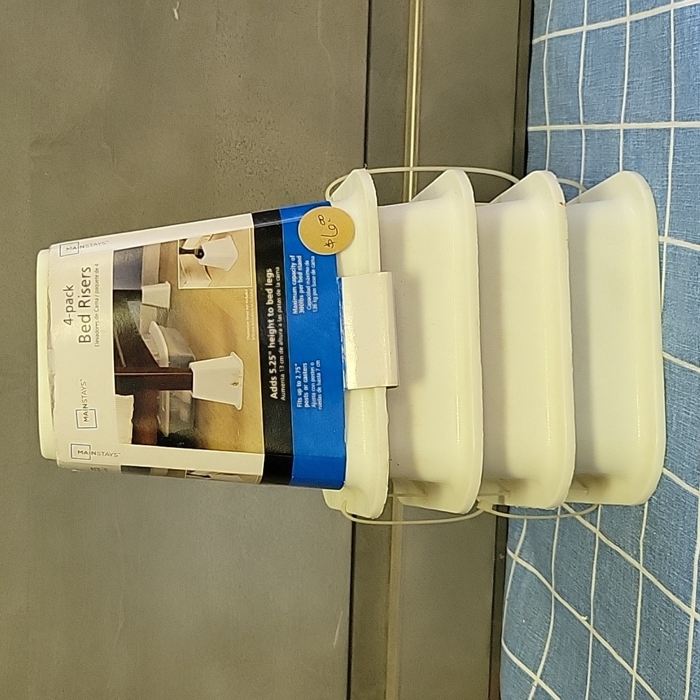 New 4 pack Bed Risers